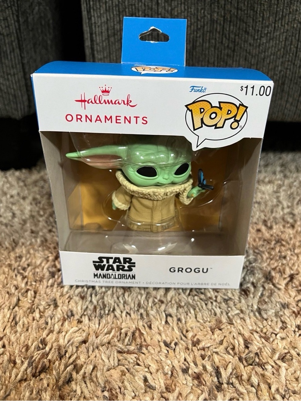 Hallmark Ornaments - Funko Pop - Star Wars Madalorian Grogu - Yoda
